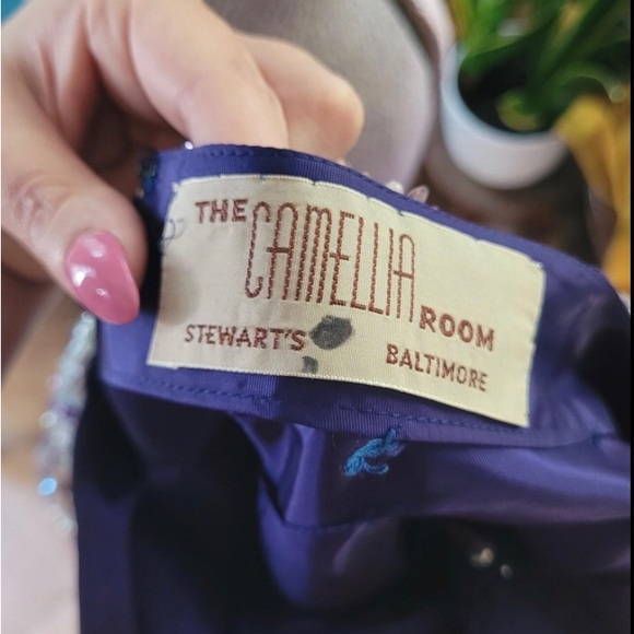 Vintage
1960's Camellia Room Classic blue silk cocktail dress chiffon skirt US2 - Picture 7 of 9